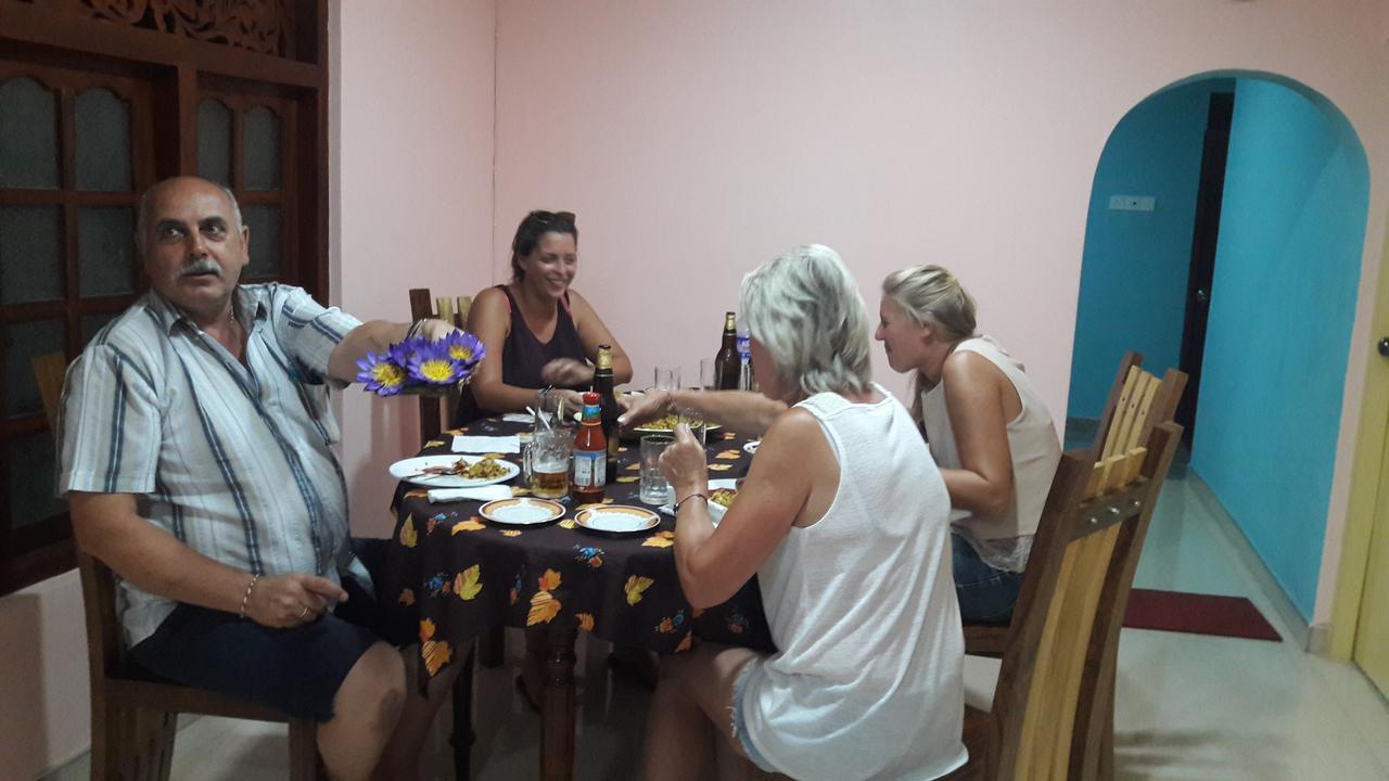Apple Sara Home Stay Kandy Eksteriør bilde